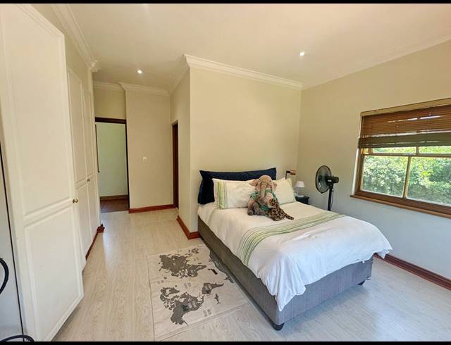 4 BEDROOM HOUSE FOR SALE IN COUNTRY LIFE PARK